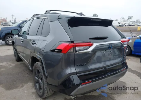 2021 Toyota Rav4 Hybrid Xse z USA, uszkodzony, nr VIN 4T3E6RFV1MU032243